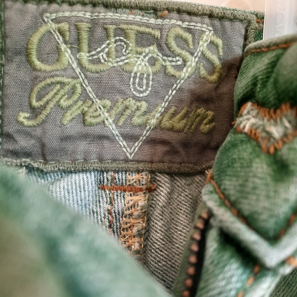 Hey, it's Ms. Green Jeans! Guess Premium Jean Capris - Picture 1 of 6